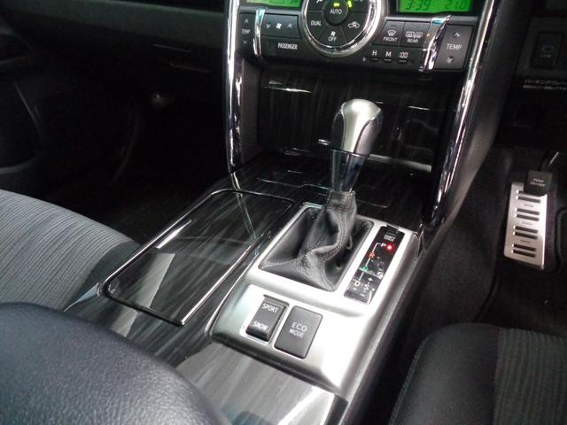 マークＸ 　Ｇ’Ｓ仕様　社外ヘッド＆テールランプ　純正ＨＤＤナビ　ＢＴ接続　バックカメラ　ＥＴＣ　トランクスポイラー　パワーシート　パドルシフト　ステアリングスイッチ　スポーツモード　アミスタット１８ＡＷ（14枚目）