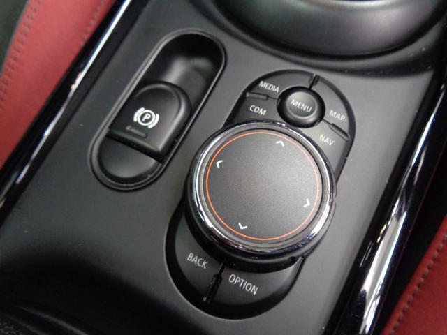 ＭＩＮＩ ジョンクーパーワークス　クラブマン　サンルーフ　インテリジェントセーフティ　ＡＣＣ　ＬＥＤライト　純正ナビ　ＢＴ接続　バックカメラ　ＥＴＣ　ドラレコ　スポーツモード　パドルシフト　アイドリングストップ　シートヒーター　純正１９ＡＷ（15枚目）