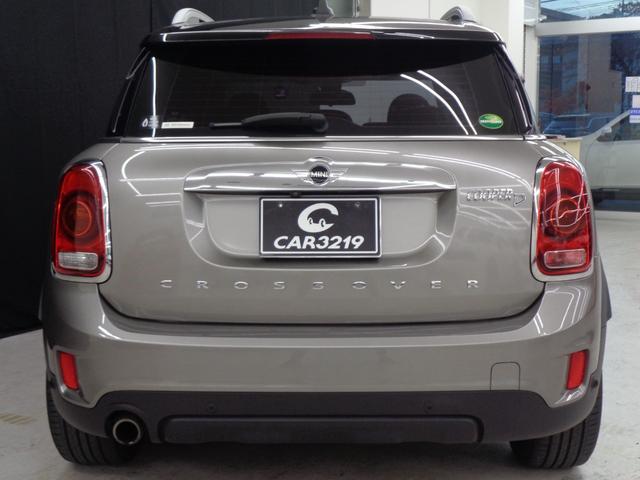 ＭＩＮＩ クーパーＤ　クロスオーバー　オール４　インテリジェントセーフティ　ＡＣＣ　ルーフレール　ＬＥＤライト　純正ナビ　ＢＴ接続　バックカメラ　ＥＴＣ　ドラレコ　パワーバックドア　シートヒーター　アイドリングストップ　オートライト　純正１７ＡＷ（7枚目）