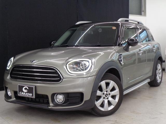 ＭＩＮＩ クーパーＤ　クロスオーバー　オール４　インテリジェントセーフティ　ＡＣＣ　ルーフレール　ＬＥＤライト　純正ナビ　ＢＴ接続　バックカメラ　ＥＴＣ　ドラレコ　パワーバックドア　シートヒーター　アイドリングストップ　オートライト　純正１７ＡＷ（9枚目）