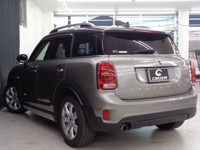 ＭＩＮＩ クーパーＤ　クロスオーバー　オール４　インテリジェントセーフティ　ＡＣＣ　ルーフレール　ＬＥＤライト　純正ナビ　ＢＴ接続　バックカメラ　ＥＴＣ　ドラレコ　パワーバックドア　シートヒーター　アイドリングストップ　オートライト　純正１７ＡＷ（13枚目）