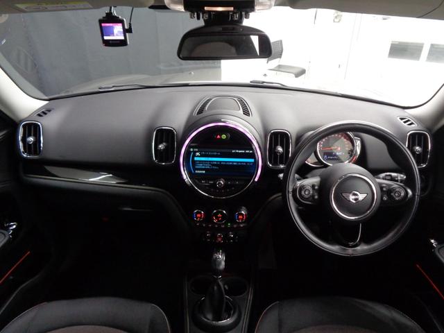 ＭＩＮＩ クーパーＤ　クロスオーバー　オール４　インテリジェントセーフティ　ＡＣＣ　ルーフレール　ＬＥＤライト　純正ナビ　ＢＴ接続　バックカメラ　ＥＴＣ　ドラレコ　パワーバックドア　シートヒーター　アイドリングストップ　オートライト　純正１７ＡＷ（24枚目）
