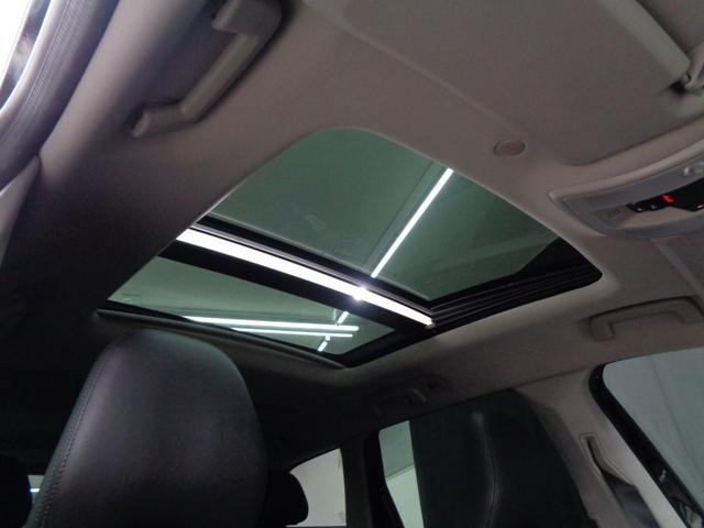 ＸＣ６０ Ｄ４　クラシック　サンルーフ　ブラインドスポット　ＡＣＣ　衝突警告　レーンキープ　純正ナビ　地デジ　ＢＴ接続　バックカメラ　サイドカメラ　ＥＴＣ　ドラレコ　シートヒーター　パワーシート　パワーバックドア　純正１８ＡＷ（25枚目）