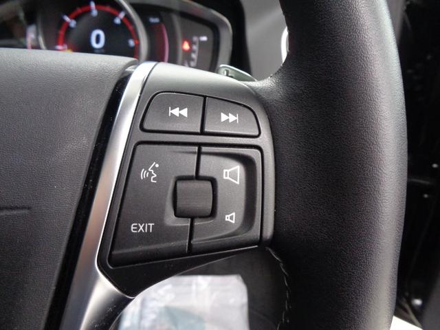 ＸＣ６０ Ｄ４　クラシック　サンルーフ　ブラインドスポット　ＡＣＣ　衝突警告　レーンキープ　純正ナビ　地デジ　ＢＴ接続　バックカメラ　サイドカメラ　ＥＴＣ　ドラレコ　シートヒーター　パワーシート　パワーバックドア　純正１８ＡＷ（29枚目）