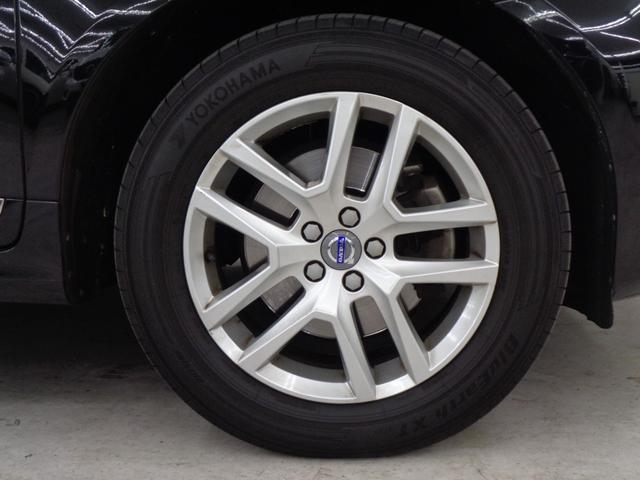 ＸＣ６０ Ｄ４　クラシック　サンルーフ　ブラインドスポット　ＡＣＣ　衝突警告　レーンキープ　純正ナビ　地デジ　ＢＴ接続　バックカメラ　サイドカメラ　ＥＴＣ　ドラレコ　シートヒーター　パワーシート　パワーバックドア　純正１８ＡＷ（40枚目）