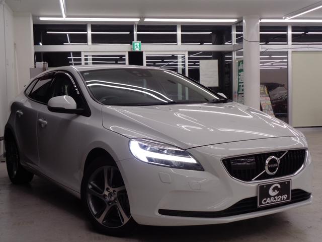 Ｖ４０ Ｄ４　モメンタム　ＡＣＣ　車線逸脱　衝突軽減　ブラインドスポット　ＬＥＤライト　オートハイビーム　純正ナビ　ＢＴ接続　ＥＴＣ　ドラレコ　バックカメラ　パドルシフト　アイドリングストップ　パワーシート　純正１７ＡＷ（8枚目）