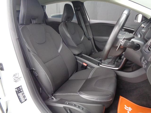 Ｖ４０ Ｄ４　モメンタム　ＡＣＣ　車線逸脱　衝突軽減　ブラインドスポット　ＬＥＤライト　オートハイビーム　純正ナビ　ＢＴ接続　ＥＴＣ　ドラレコ　バックカメラ　パドルシフト　アイドリングストップ　パワーシート　純正１７ＡＷ（27枚目）