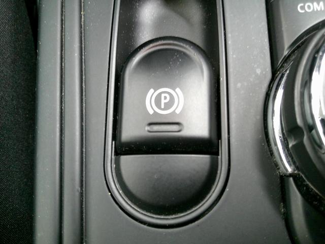 MINI クーパーSD クロスオーバー オール4 インテリジェントセーフティ レーダークルコン クリアランスソナー ドラレコ シートヒーター 純正ナビ バックカメラ Bluetooth ETC 電子パーキングブレーキ(16枚目)