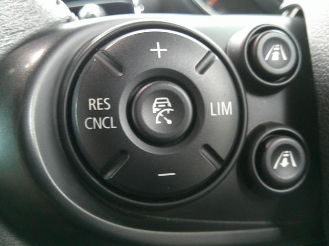 MINI クーパーD クラブマン ワンオーナー ぺッパーパッケージ インテリジェントセーフティ ドライバーアシスト レーダークルコン LEDヘッドライト 純正ナビ(8枚目)