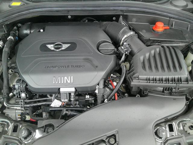 MINI クーパーD クラブマン ワンオーナー ぺッパーパッケージ インテリジェントセーフティ ドライバーアシスト レーダークルコン LEDヘッドライト 純正ナビ(24枚目)
