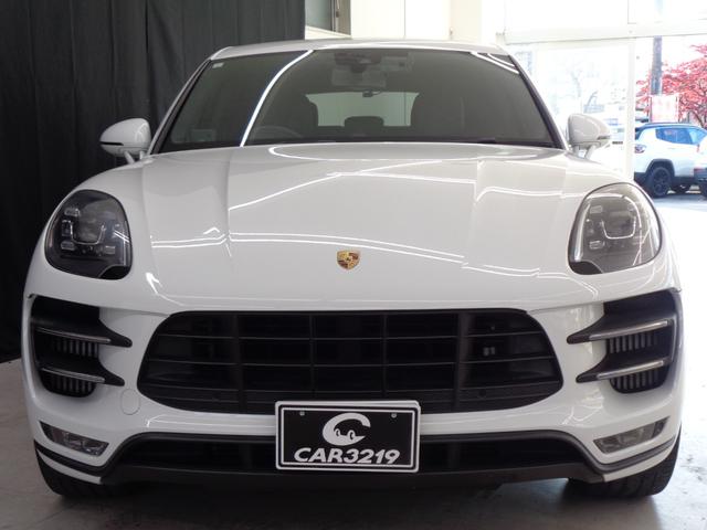 スポーツクロノＰＫＧ　黒レザー　スポーツエグゾースト　ＢＯＳＥ　スマートキー　ＰＡＳＭ　ナビ　地デジ　ＢＴ接続　バック＆サイドカメラ　アルカンターラルーフ　パワーシート　シートヒーター　純正２１ＡＷ