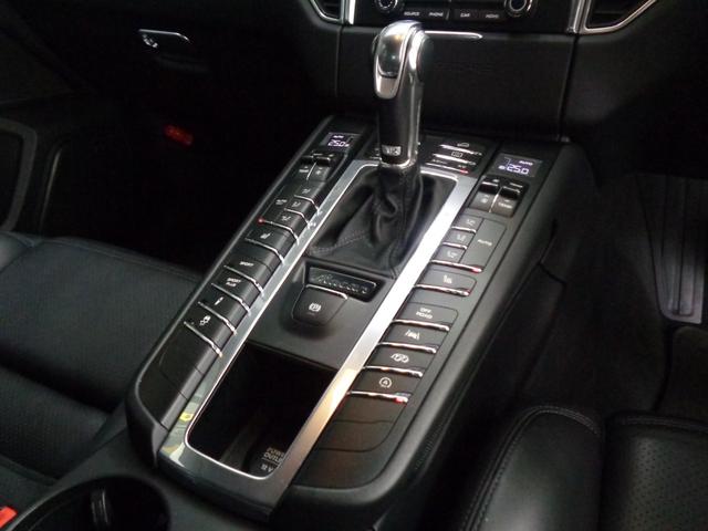 マニュアルモード付ＡＴとなります。