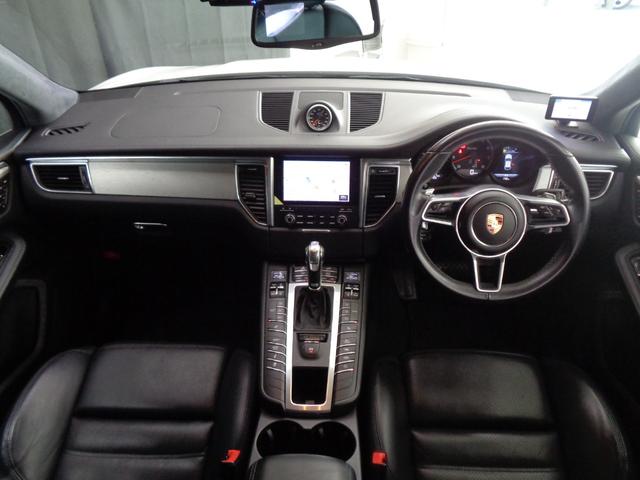 当店にて、任意保険の加入もお任せ下さい！お見積り作成もいたしますよ！初めてのお車には、しっかりとした保険加入をおすすめしております！乗換時の保険切り替えも当店にお任せ下さい！