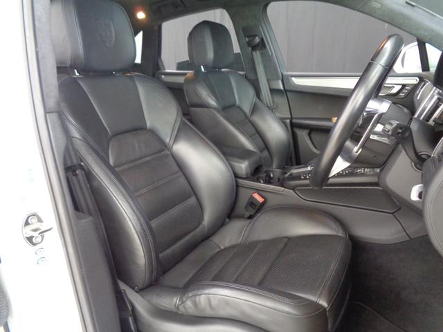 ルームクリーニング済みの車内はとてもキレイです☆ご納車前に再度ルームクリーニングを施工いたします☆