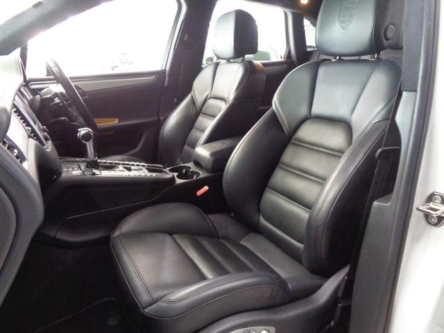 各シート・内装ともにコンディション良好です！ご覧になって頂きたいです！