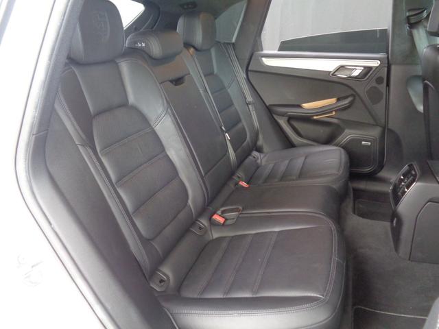 各シート・内装ともにコンディション良好です！ご覧になって頂きたいです！