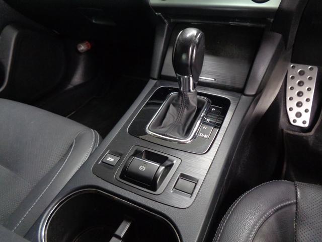 レガシィＢ４ リミテッド　アイサイトｖｅｒ３　ＡＣＣ　レーンキープ　純正ナビ　地デジ　ＢＴ接続　バックカメラ　ＥＴＣ　ブラックレザー　パワーシート　シートヒーター　ＬＥＤライト　アイドリングストップ　純正１８ＡＷ　フォグランプ（14枚目）