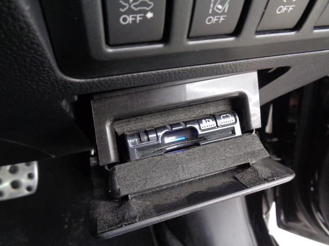 レガシィＢ４ リミテッド　アイサイトｖｅｒ３　ＡＣＣ　レーンキープ　純正ナビ　地デジ　ＢＴ接続　バックカメラ　ＥＴＣ　ブラックレザー　パワーシート　シートヒーター　ＬＥＤライト　アイドリングストップ　純正１８ＡＷ　フォグランプ（22枚目）