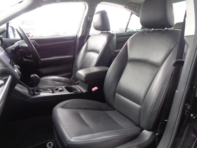 レガシィＢ４ リミテッド　アイサイトｖｅｒ３　ＡＣＣ　レーンキープ　純正ナビ　地デジ　ＢＴ接続　バックカメラ　ＥＴＣ　ブラックレザー　パワーシート　シートヒーター　ＬＥＤライト　アイドリングストップ　純正１８ＡＷ　フォグランプ（30枚目）