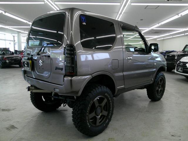 ジムニー クロスアドベンチャー　リフトアップカスタムカー　社外エアロ　社外アルミ　マッドタイヤ　ステッドプレート　ステップガード　社外マフラー　社外テール　シートヒーター　ディスプレイオーディオ　ドラレコ（24枚目）