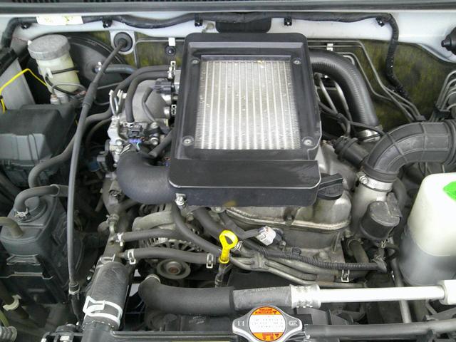 ジムニー クロスアドベンチャー　リフトアップカスタムカー　社外エアロ　社外アルミ　マッドタイヤ　ステッドプレート　ステップガード　社外マフラー　社外テール　シートヒーター　ディスプレイオーディオ　ドラレコ（30枚目）