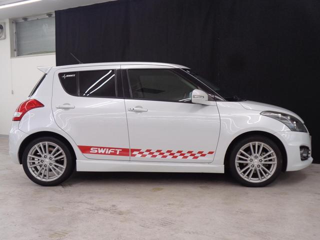 スイフトスポーツ ベースグレード　純正６速　ＨＩＤ　ケンウッドナビ　地デジ　バックカメラ　ＢＴ接続　ＥＴＣ　オートエアコン　プッシュスタート　スマートキー　クルコン　フォグランプ　革調シートカバー　純正１７ＡＷ（10枚目）