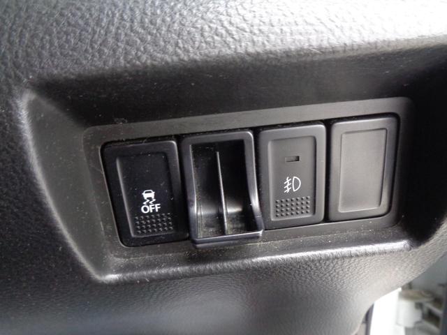 スイフトスポーツ ベースグレード　純正６速　ＨＩＤ　ケンウッドナビ　地デジ　バックカメラ　ＢＴ接続　ＥＴＣ　オートエアコン　プッシュスタート　スマートキー　クルコン　フォグランプ　革調シートカバー　純正１７ＡＷ（19枚目）