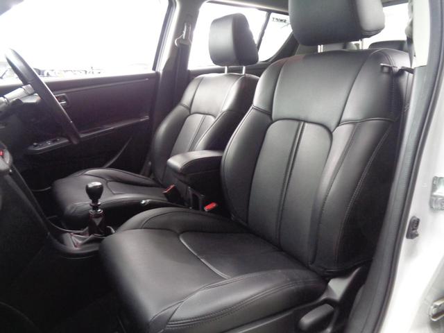 スイフトスポーツ ベースグレード　純正６速　ＨＩＤ　ケンウッドナビ　地デジ　バックカメラ　ＢＴ接続　ＥＴＣ　オートエアコン　プッシュスタート　スマートキー　クルコン　フォグランプ　革調シートカバー　純正１７ＡＷ（26枚目）