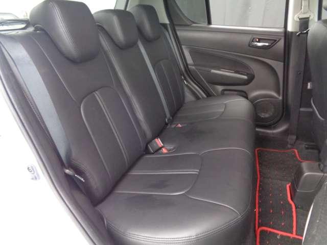 スイフトスポーツ ベースグレード　純正６速　ＨＩＤ　ケンウッドナビ　地デジ　バックカメラ　ＢＴ接続　ＥＴＣ　オートエアコン　プッシュスタート　スマートキー　クルコン　フォグランプ　革調シートカバー　純正１７ＡＷ（27枚目）