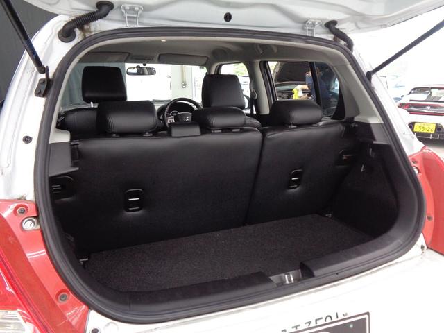 スイフトスポーツ ベースグレード　純正６速　ＨＩＤ　ケンウッドナビ　地デジ　バックカメラ　ＢＴ接続　ＥＴＣ　オートエアコン　プッシュスタート　スマートキー　クルコン　フォグランプ　革調シートカバー　純正１７ＡＷ（30枚目）