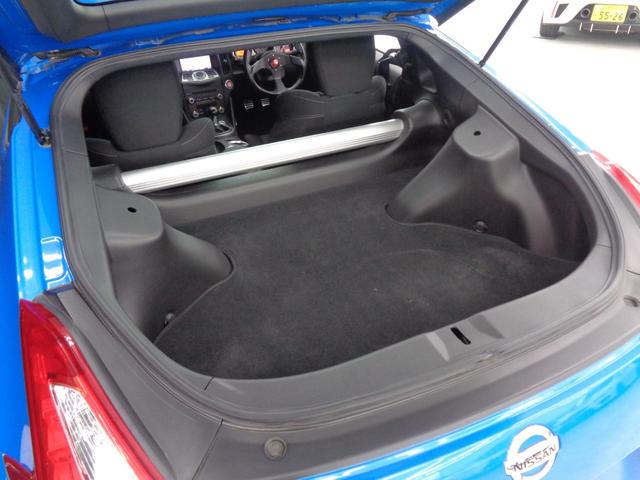 フェアレディZ ベースグレード ローダウン 純正6速 VERZ20AW 純正ナビ 地デジ BT接続 ETC バックカメラ M/S HIDライト オートエアコン スマートキー プッシュスタート ルマンブルー MOMOステア(27枚目)