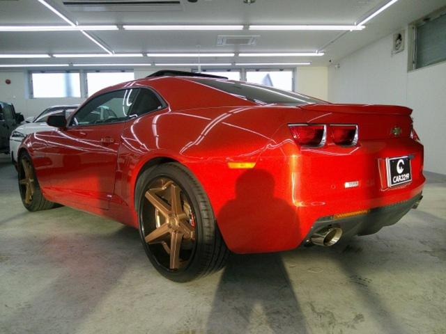 シボレーカマロ ＳＳ　ＲＳ　ディーラー車　Ｖ８　サンルーフ　社外マフラー　社外アルミ　車高調　ブレンボキャリパー　黒革シート　シートヒーター　パワーシート　ドラレコ　ボストンプレミアムサウンド　クルコン　ＥＴＣ（28枚目）