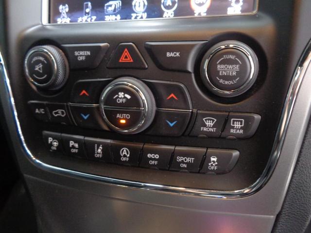 ジープ・グランドチェロキー トレイルホーク　１オーナー　ＡＣＣ　レーンキープ　ＢＳＭ　純正ナビ　地デジ　ＢＴ接続　バックカメラ　サイド＆フロントカメラ　後席モニター　シートヒーター＆ベンチレーション　エアサス　モード切替　パワーシート（17枚目）