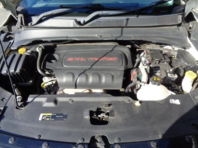 ジープ・コンパス リミテッド　パノラマサンルーフ　ＡＣＣ　レーンキープ　ブラインドスポット　パワーバックドア　純正ナビ　地デジ　ＢＴ接続　バックカメラ　ドラレコ　ＥＴＣ　パークアシスト　４ＷＤ切替　シートヒーター　純正１８ＡＷ（37枚目）