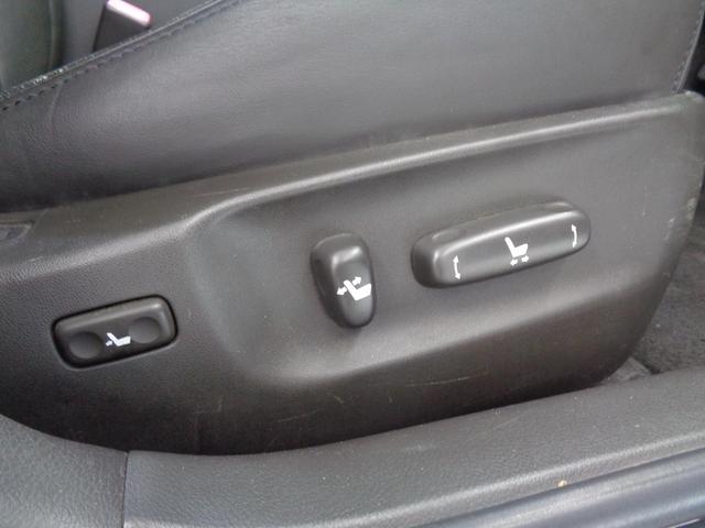 クラウン アスリート　ＢＬＡＣＫＰＥＡＲＬエアロ　ＡＭＥ１８ＡＷ　純正ＨＤＤナビ　地デジ　ＢＴ接続　バックカメラ　サイドカメラ　ＥＴＣ　ドラレコ　シートヒーター　ベンチレーション　クルコン　ＨＩＤ　パワーシート　黒革シート（30枚目）