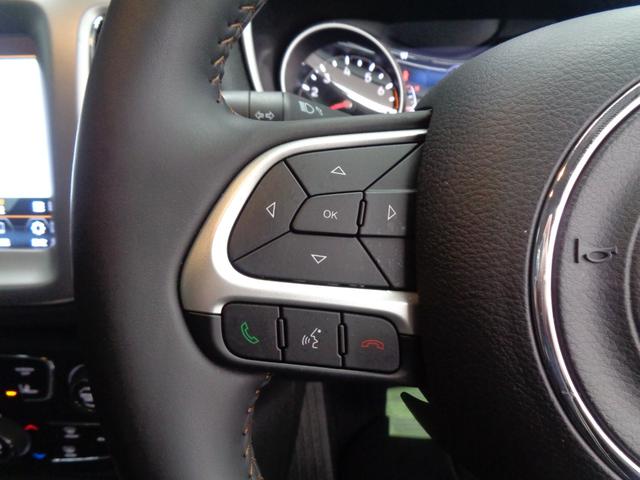 ジープ・コンパス セーフティエディション　衝突軽減ブレーキ　レーンキープ　ブラインドスポット　パークアシスト　ＡＣＣ　純正ナビ　地デジ　ＢＴ接続　バックカメラ　ＥＴＣ　ドラレコ　アイドリングストップ　純正１７ＡＷ（27枚目）