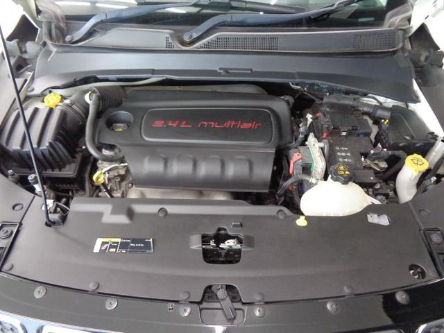 ジープ・コンパス セーフティエディション　衝突軽減ブレーキ　レーンキープ　ブラインドスポット　パークアシスト　ＡＣＣ　純正ナビ　地デジ　ＢＴ接続　バックカメラ　ＥＴＣ　ドラレコ　アイドリングストップ　純正１７ＡＷ（33枚目）