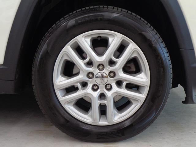 ジープ・コンパス セーフティエディション　衝突軽減ブレーキ　レーンキープ　ブラインドスポット　パークアシスト　ＡＣＣ　純正ナビ　地デジ　ＢＴ接続　バックカメラ　ＥＴＣ　ドラレコ　アイドリングストップ　純正１７ＡＷ（35枚目）