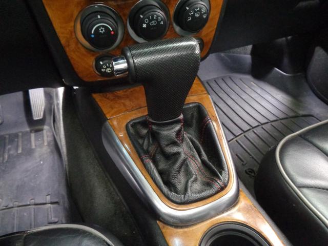 ハマーＨ３ 　三井物産　ウインカー＆テールカスタム　ルーフラック　サンルーフ　黒革　サイドステップ　ケンウッドナビ　地デジ　ＢＴ接続　バックカメラ　ＥＴＣ　パワーシート　社外１７インチ＋マッドタイヤ（14枚目）