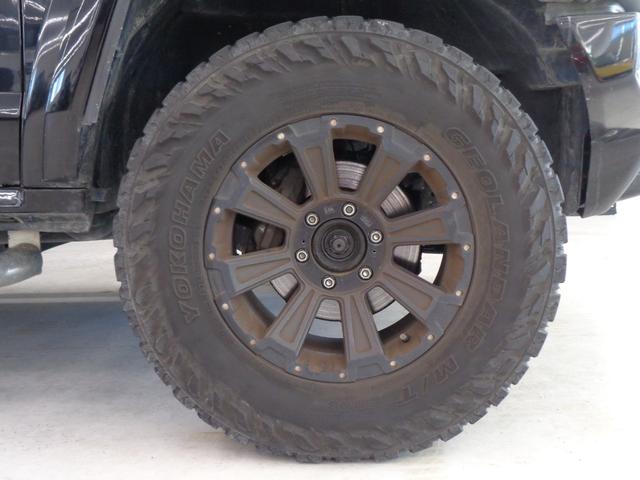 ハマーＨ３ 　三井物産　ウインカー＆テールカスタム　ルーフラック　サンルーフ　黒革　サイドステップ　ケンウッドナビ　地デジ　ＢＴ接続　バックカメラ　ＥＴＣ　パワーシート　社外１７インチ＋マッドタイヤ（35枚目）