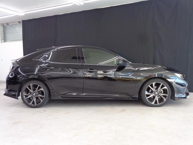 シビック ハッチバック　ホンダセンシング　６速ＭＴ　ホンダセンシング　レーンキープ　ＡＣＣ　純正ナビ　地デジ　ＢＴ接続　バックカメラ　ＥＴＣ　ドラレコ　シートヒーター　プッシュスタート　アイドリングストップ　エアロ　純正１８ＡＷ（10枚目）