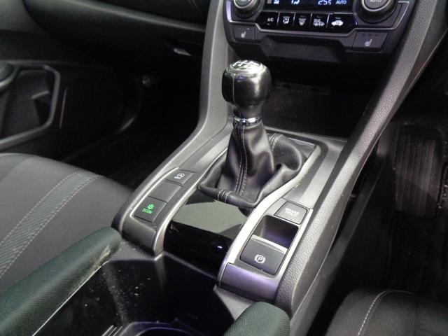 シビック ハッチバック　ホンダセンシング　６速ＭＴ　ホンダセンシング　レーンキープ　ＡＣＣ　純正ナビ　地デジ　ＢＴ接続　バックカメラ　ＥＴＣ　ドラレコ　シートヒーター　プッシュスタート　アイドリングストップ　エアロ　純正１８ＡＷ（14枚目）