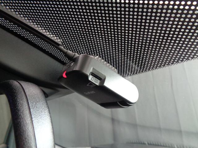 シビック ハッチバック　ホンダセンシング　６速ＭＴ　ホンダセンシング　レーンキープ　ＡＣＣ　純正ナビ　地デジ　ＢＴ接続　バックカメラ　ＥＴＣ　ドラレコ　シートヒーター　プッシュスタート　アイドリングストップ　エアロ　純正１８ＡＷ（23枚目）