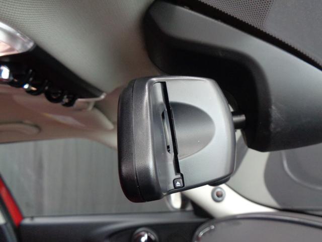MINI クーパーSD クラブマン インテリジェントセーフティ 衝突警告 ACC 純正ナビ BT接続 バックカメラ ETC ドラレコ アイドリングストップ スポーツモード LEDライト オートライト 革調シートカバー 純正17AW(24枚目)