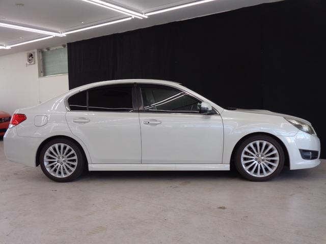 ���X�ł́A���q�l�̂����X�ɍ��킹�ēX���ɓW���Ԃ����������Ă��������Ă���܂��B�����X���ɁA�X���Ɍ��Ԃ��Ȃ��ꍇ������܂��̂ŁA�\�߂��d�b�ɂĂ��m�F���������I�t���[�_�C�����܂�