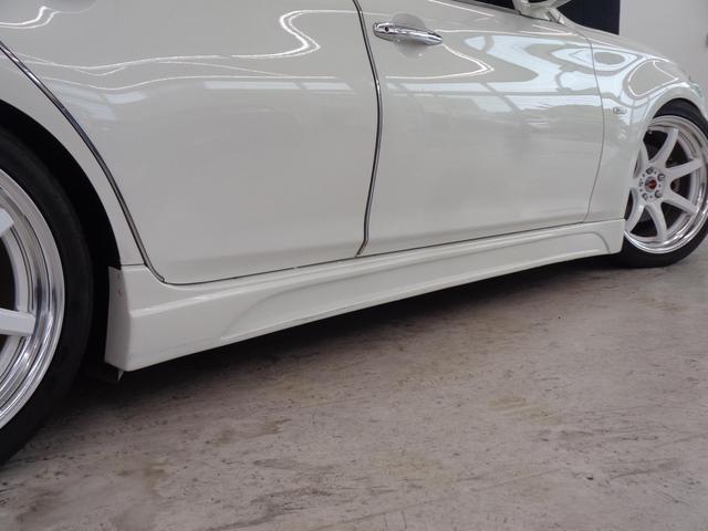 �G�A���p�[�c�ɂăJ�b�R�悭���܂��Ă��܂��B