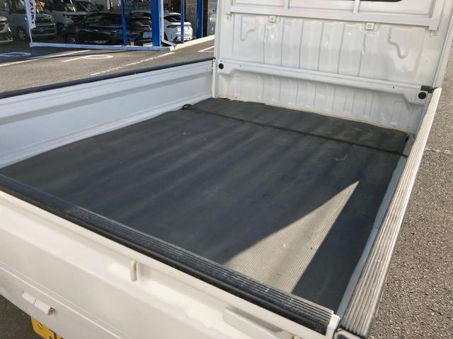 キャリイトラック ＫＣエアコン・パワステ　３方開　４ＷＤ　パートタイム４ＷＤ　エアコン　パワステ　三方開　荷台マット　ゲートプロテクター（10枚目）