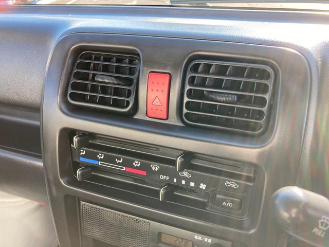 キャリイトラック ＫＣエアコン・パワステ　３方開　４ＷＤ　パートタイム４ＷＤ　エアコン　パワステ　三方開　荷台マット　ゲートプロテクター（15枚目）