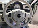 握りやすいステアリングです!オーディオコントローラーが付いてます!