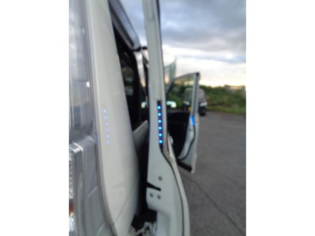 セレナ ハイウェイスターG S-HVアドバンスドセーフティ 純正フルエアロ LEDヘッドライト フォグ 16インチ Sキー Pスタート 8型HDDナビ DVD再生 Bluetooth フルセグTV アラウンドビュー フィリップダウン 両側パワスラ 取説記録簿(29枚目)